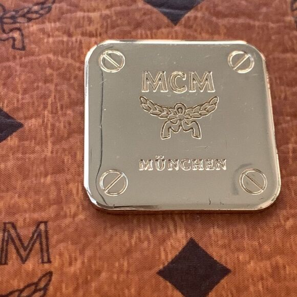 MCM Bordeaux Burgundy Square Sunglasses – Italian Luxury Designer Frames + Case - Picture 10 of 12